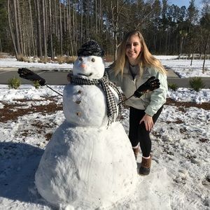 Meet your Posher, Haley